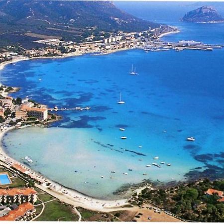 マリネッラ Le Corti Di Marinellaアパートホテル エクステリア 写真